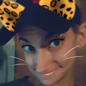 Meet your Posher, Hollylynn